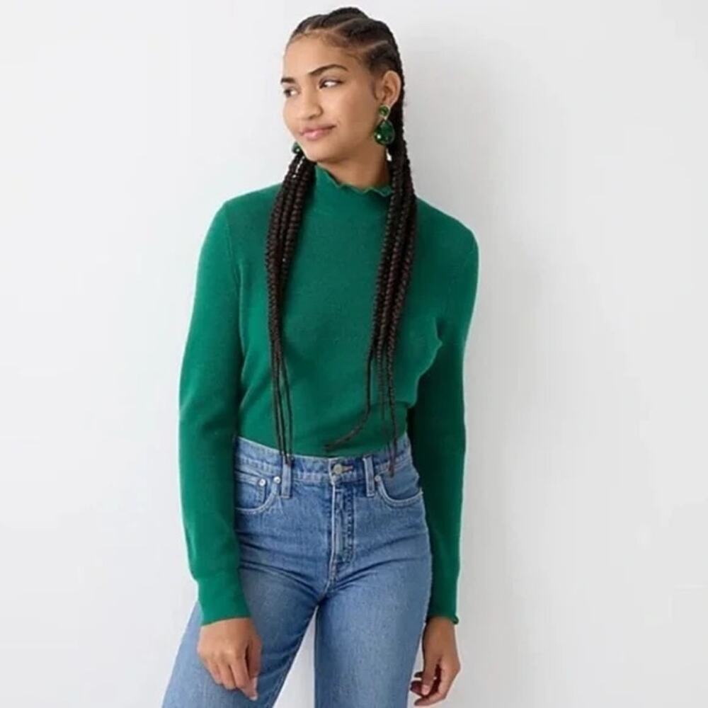 J.Crew Women's Green Ruffle Neck Merino Wool Blend Sweater Size Medium